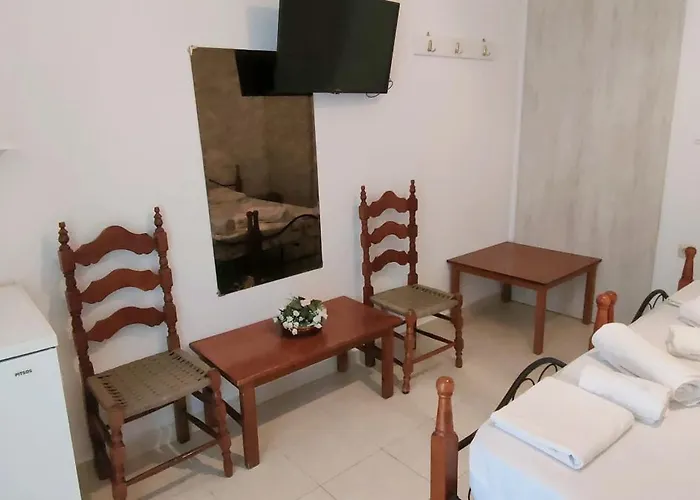 Cleopatra's House בית הארחה