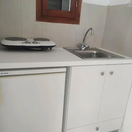 Cleopatra's House 3*