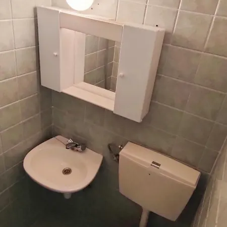 Cleopatra's House Gasthuis 3*