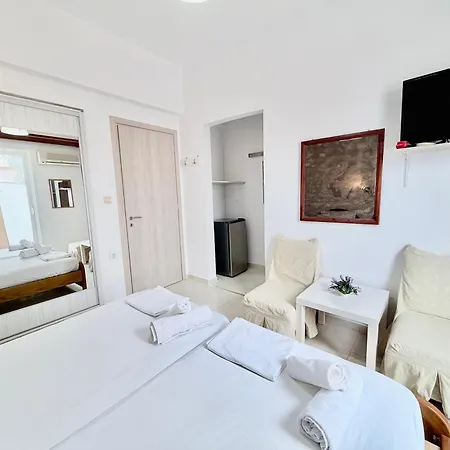 Cleopatra's House 3*